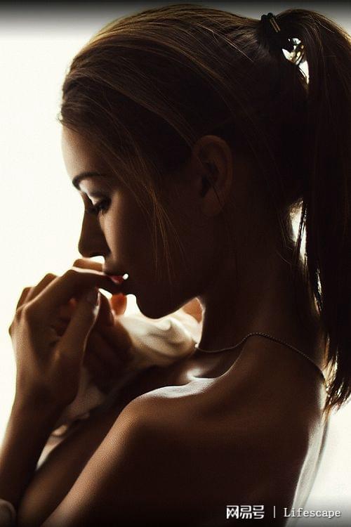 96间房主跳舞 失踪的高跟鞋